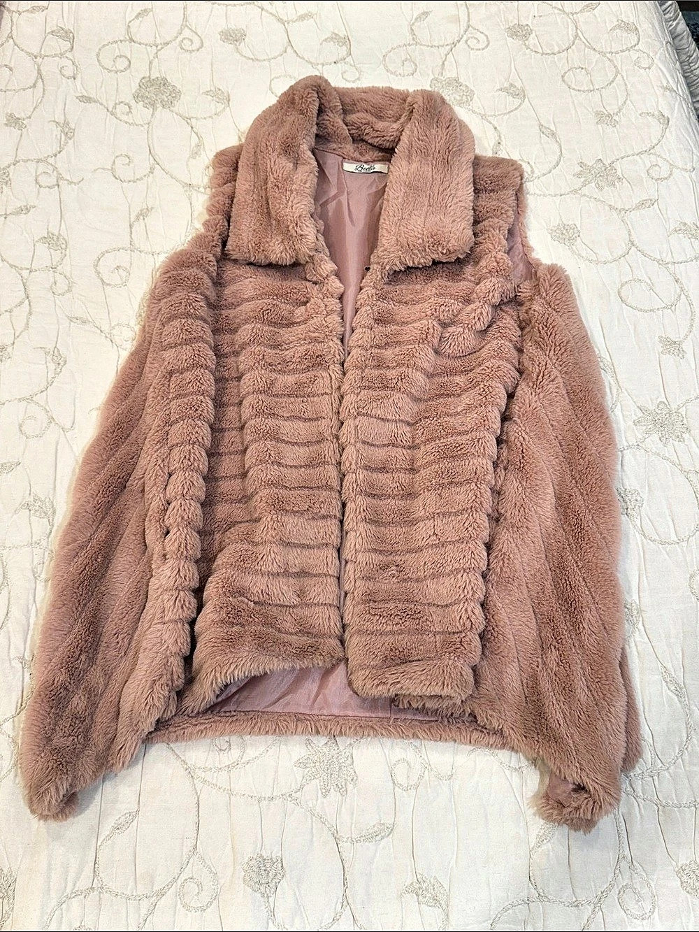 Bella lined plush Vest in dusty rose S/M